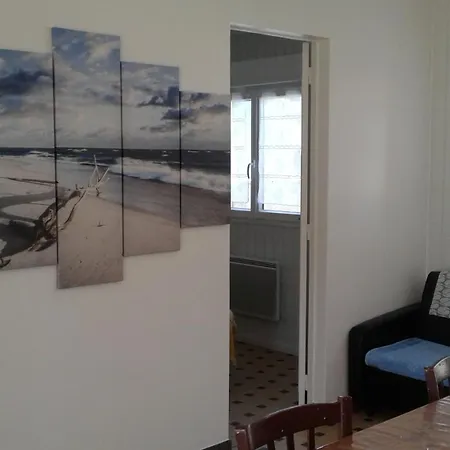 Les Pieds Dans L'eau Sur Les Plages Du Debarquement Prázdninový dům